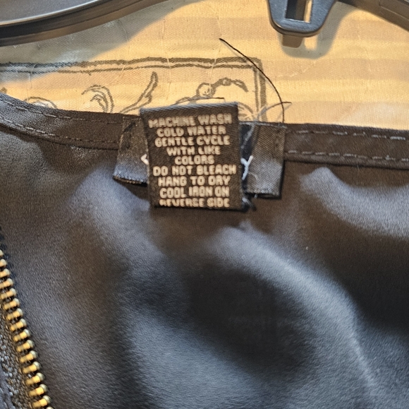 Justify Black Sleeveless Zip Front Peplum Top XL - Picture 8 of 10